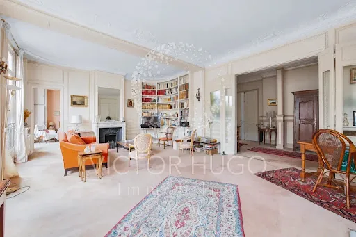Appartement 6 pièces 170 m²