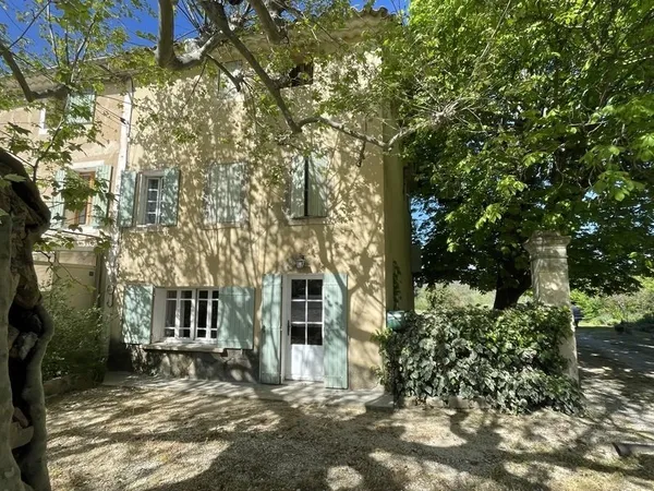 Maison de hameau à rénover ROUSSILLON (84)