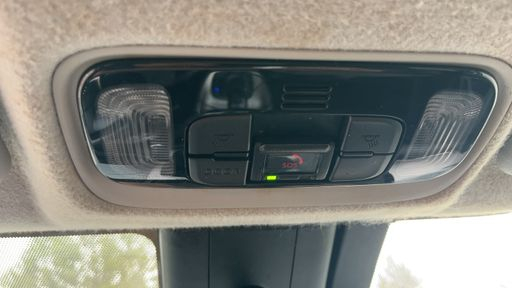 Toyota Yaris Cross 1.5 HSD 116 Hybrid 4WD E-CVT 92 - Collection – 2022 – 89403 km – Hybride essence – Boîte Robotisée — photo 5