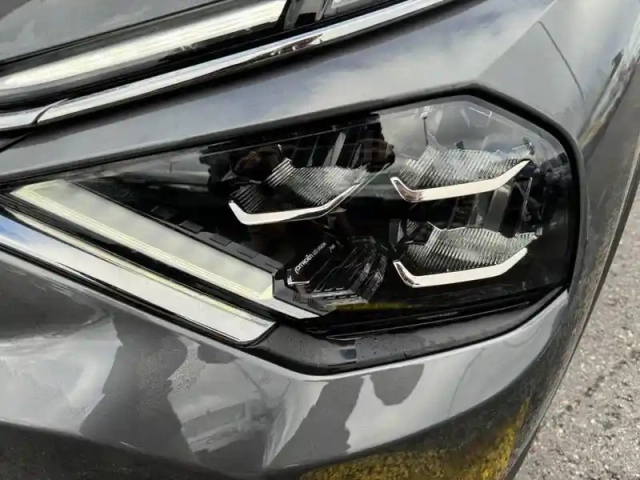 Citroën C4 e- 136 ch automatique — photo 12