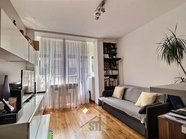 Quartier Montsouris / Alesia 2 Pièces, location Meublée Au 4