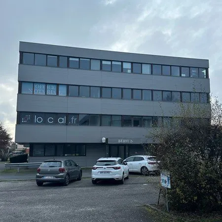BUREAUX 95 m² MÉRIGNAC - ROCADE SORTIE 10 - GRAND PARKING- CLIMATISÉS