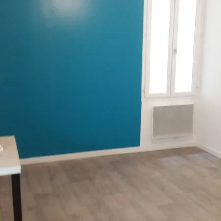 Piece 18m2 avec eau et electricité