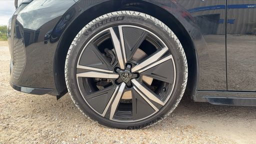 Peugeot 308 1.5 BlueHDi 130 EAT8 - GT – 2023 – 99218 km – Diesel – Boîte Automatique — photo 16