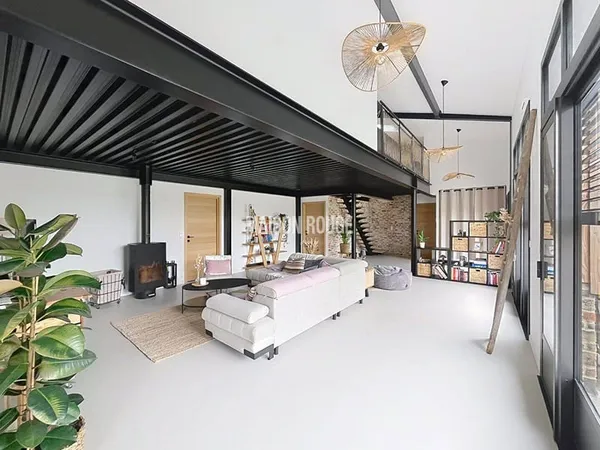 Maison 7 pièces 228 m²