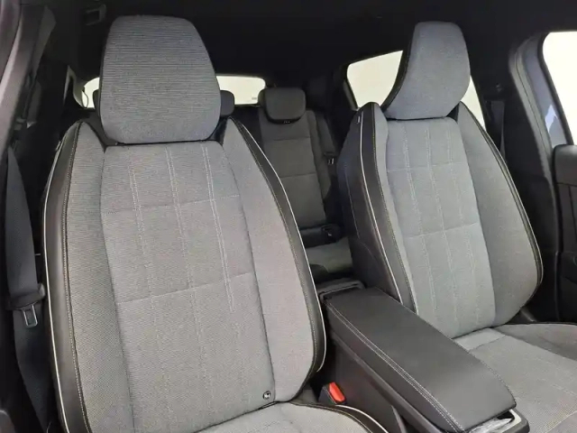 Renault Megane e-tech ev60 220 ch super charge — photo 29