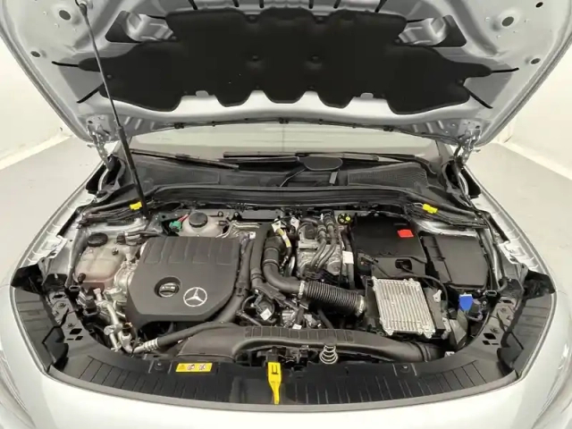 Mercedes Gla 250 e hybrid eq 8g-dct — photo 88