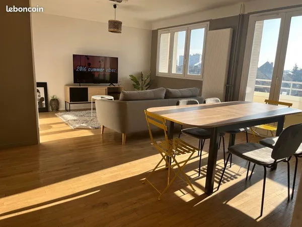 Chambre disponible collocation centre ville