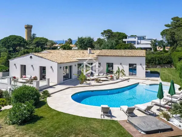 Villa 7 pièces 416 m²