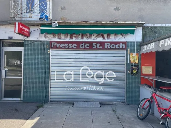 Commerce 240 m²