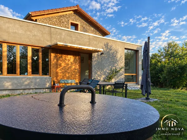 DOMAINE TOURISTIQUE ET RÉSIDENTIEL AU COEUR DU LIVRADOIS FOR
