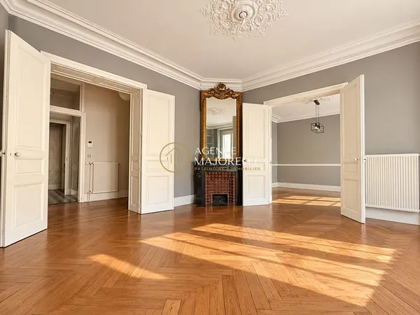NANCY - SPACIEUX T3 108 M² - CHARME DE L'ANCIEN ?-PROCHE GARE