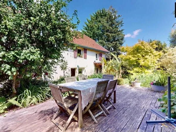 Maison 7 pièces 177 m²
