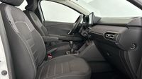 Dacia Sandero 1.0 TCe 90ch Expression — photo 15
