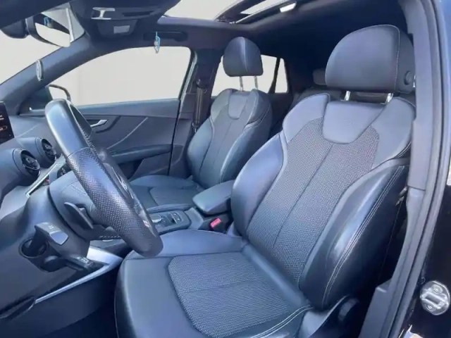 Audi Q2 1.4 tfsi 150ch cod s line s tronic 7 + toit ouvrant + attelage — photo 12