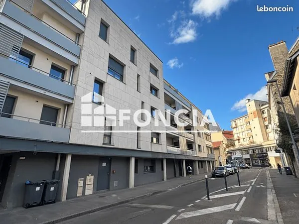 Studio 1 pièce 19 m²