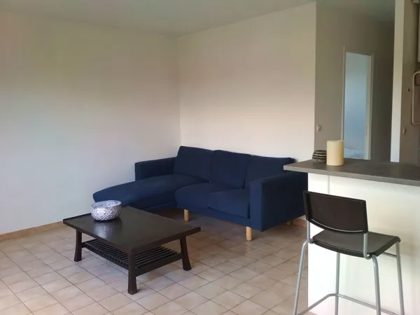 Loue F2 Meublé - LARDY (91) - 34m²