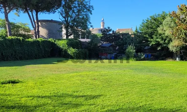 VILLA D'EXCEPTION FACE AU CANAL AIGUES-MORTES