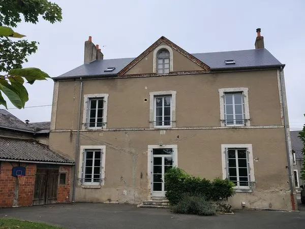 Maison 6 pièces 210 m2 Mehun sur Yèvre