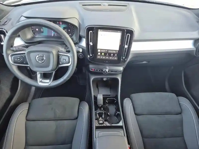 Volvo Xc40 t5 recharge 180 + 82ch plus dct 7 — photo 20
