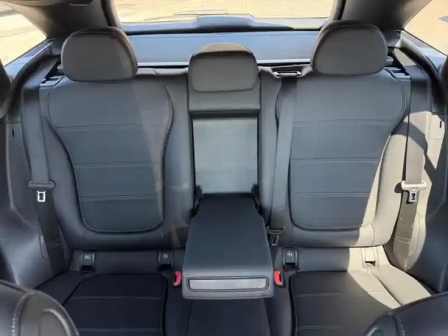 Mercedes Glc 400 e 4matic amg line — photo 43