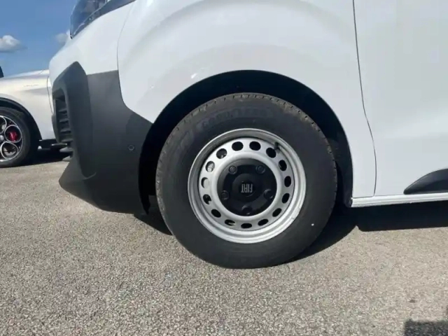 Fiat Scudo fg m 1.5 bluehdi 120ch s&amp;s — photo 4