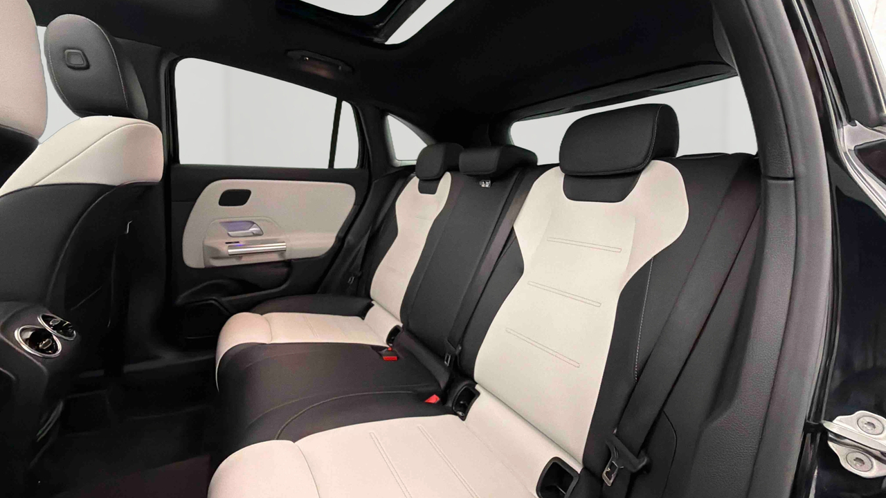 Mercedes GLA 250 e 8G-DCT — photo 12