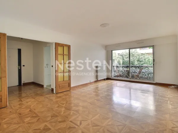 APPARTEMENT COURBEVOIE - 3 pièces - 72.51 m2 cave, parking et balcon