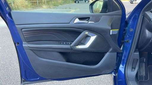 Peugeot 308 SW 2.0 BlueHDi 150 EAT6 - GT Line – 2016 – 141482 km – Diesel – Boîte Automatique — photo 63