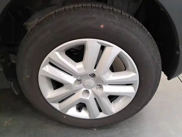 Dacia Sandero eco-g 100 — photo 17