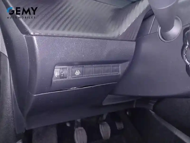 Peugeot 208 puretech 75 s&amp;s bvm5 — photo 16