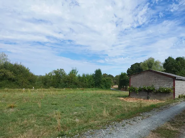 Terrain à vendre à VAL DU LAYON - 1515 m²
