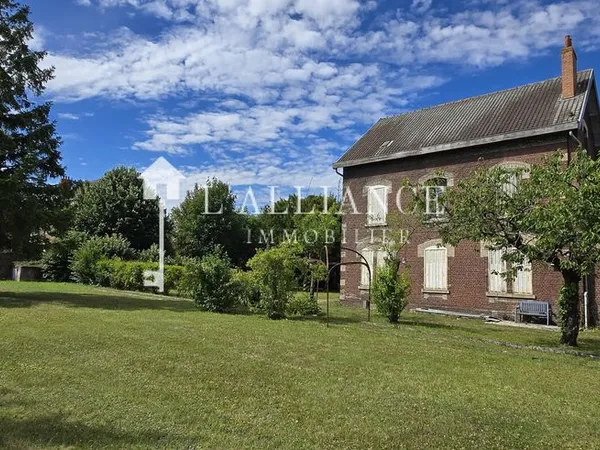 Maison 11 pièces 240 m²