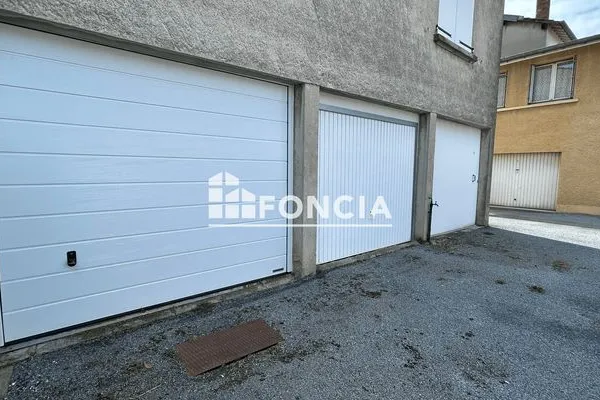 Garage et parking Location Castres 90€
