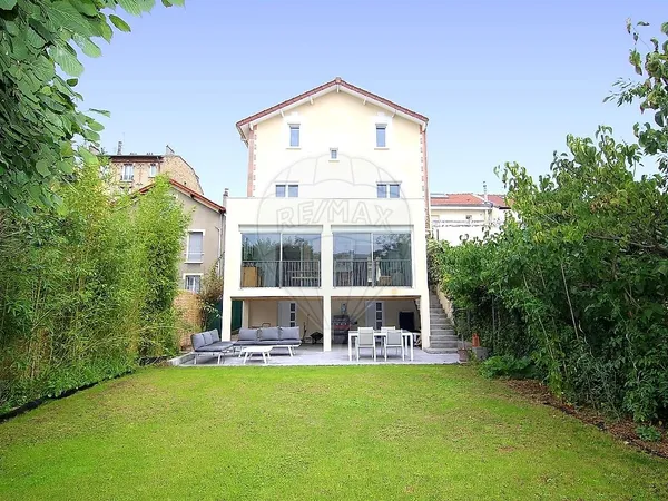 Maison 5 chambre(s) à louer