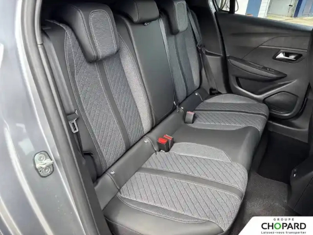 Peugeot 208 turbo 100 ch bvm6 — photo 21