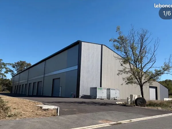 Entrepôt de stockage - dépôt professionnel
