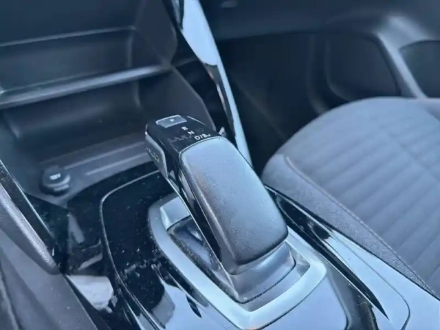 Peugeot 208 electrique 50 kwh 136ch — photo 14
