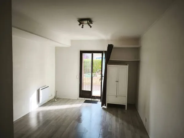 Studio 1 pièce 23 m²