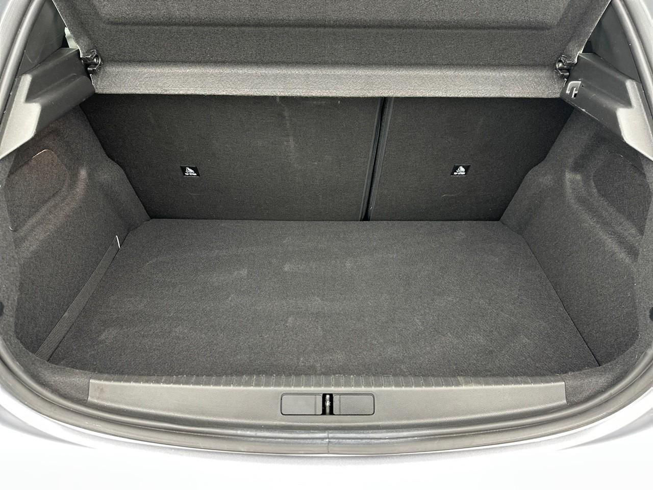 Peugeot 208 puretech 100 s&s bvm6 style — photo 6