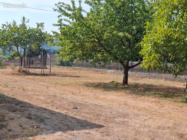 Beau terrain constructible ~500 m² au calme - Saint-Jean-du-Falga