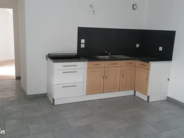 T2 32 m² à louer - Centre de Callac