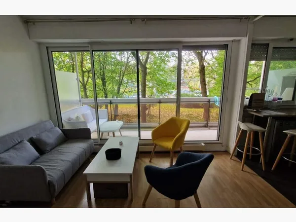 Studio meublé à louer