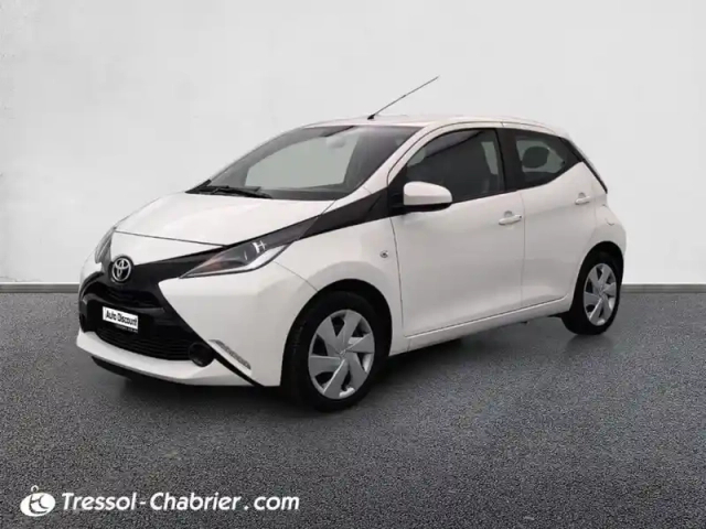 Toyota Aygo 1.0 vvt-i stop &amp; start x-clusiv — photo 1