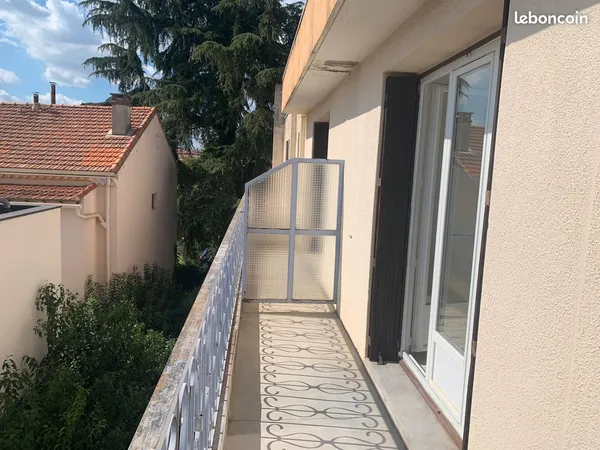 Appartement Location Nîmes 2p 37m² 515€