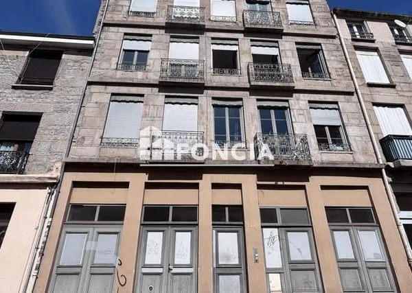 IMMEUBLE PATRIMONIAL AVEC JARDIN