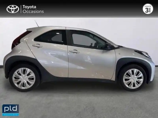 Toyota Aygo X 1.0 vvt-i 72ch dynamic my23 — photo 4