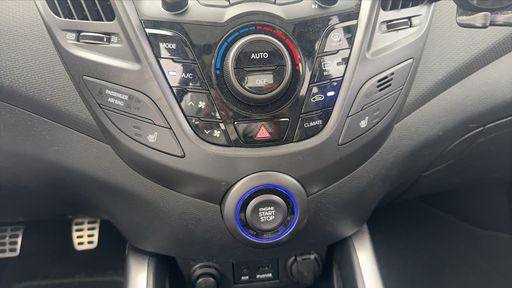 Hyundai Veloster 1.6 T-GDI 186 - Turbo – 2014 – 152392 km – Essence – Boîte Manuelle — photo 18