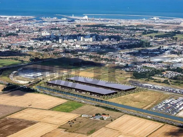 Entrepôt 42852 m²
