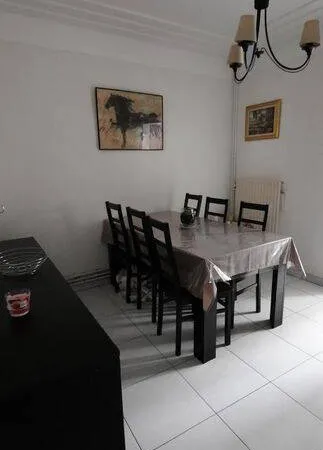 Studio 1 pièce 14 m²